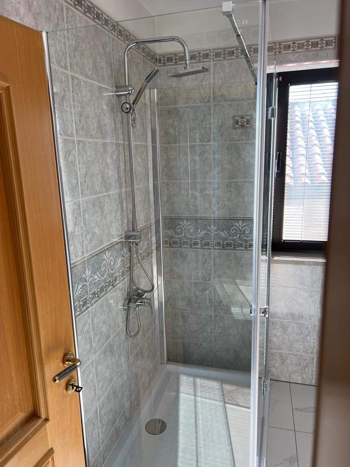 Apartma Mimi Dekani Esterno foto